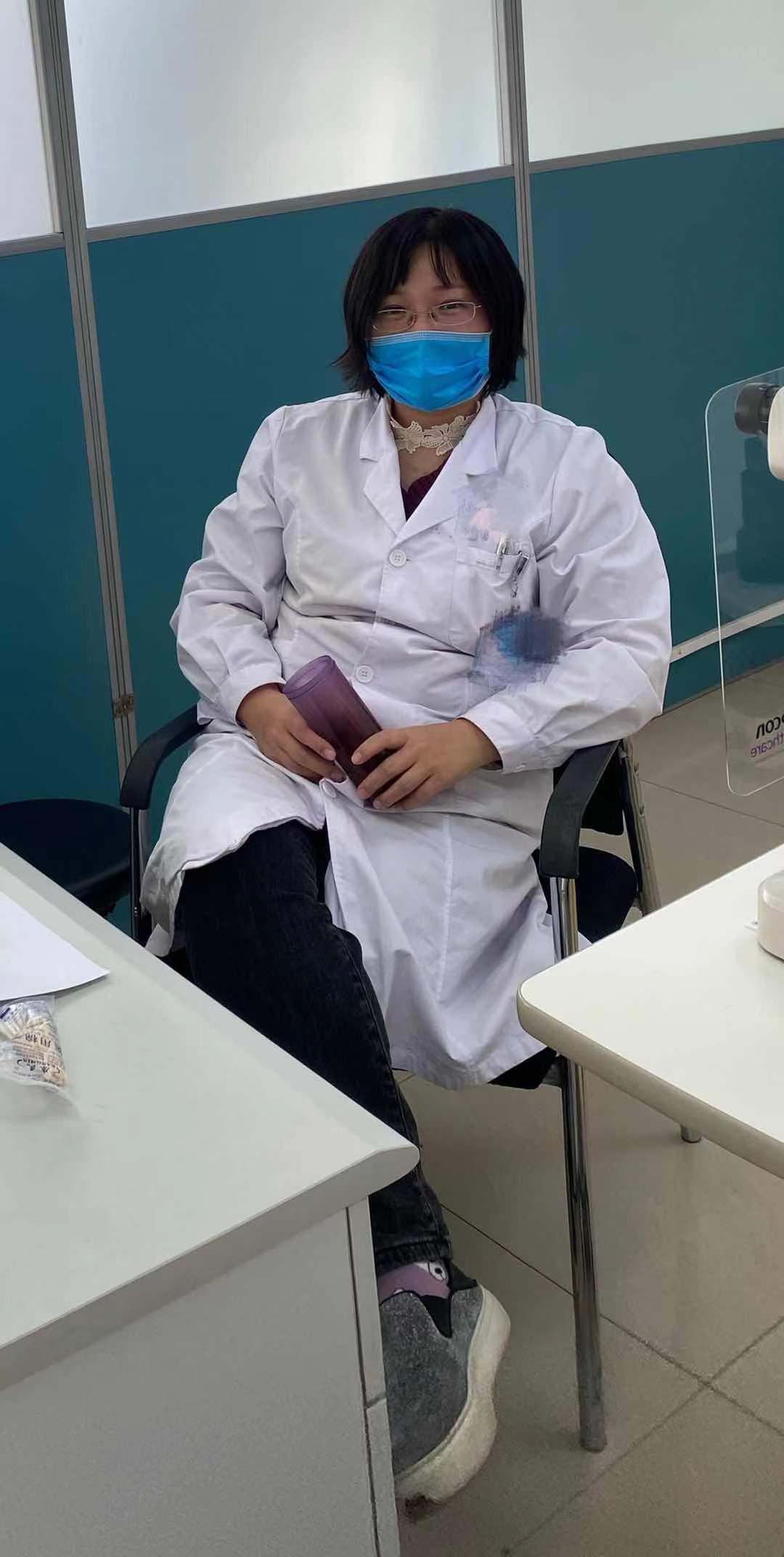 只要上班够土下班就没人认出,只要上班够土下班就认不出来