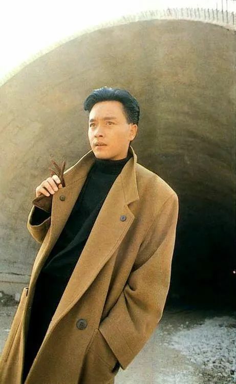 张国荣的风格,张国荣的穿搭到现在依旧是潮流