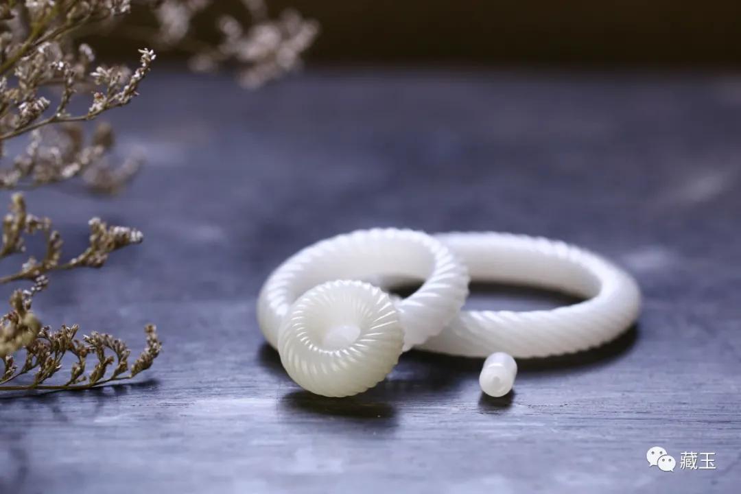 玉镯碎了怎么补救最好,玉镯碎了有何补救办法