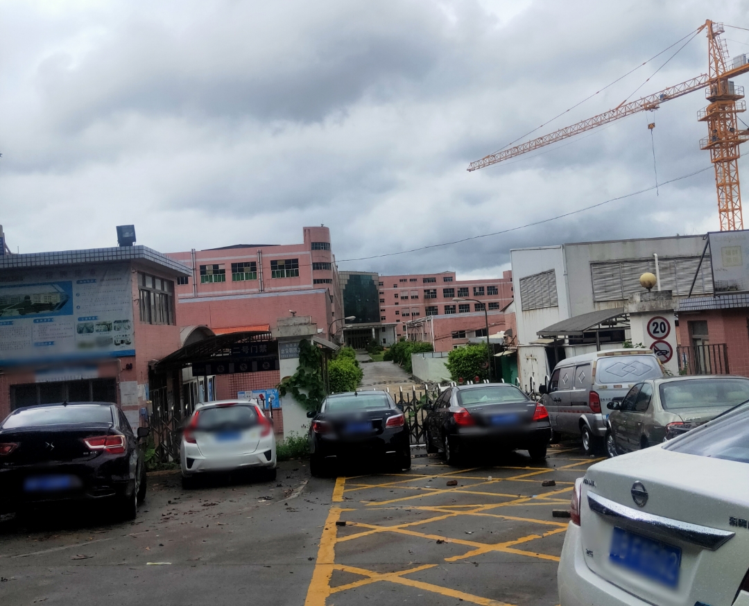 五和地铁站附近上万人的工厂也搬走了？网友：实在太可惜了