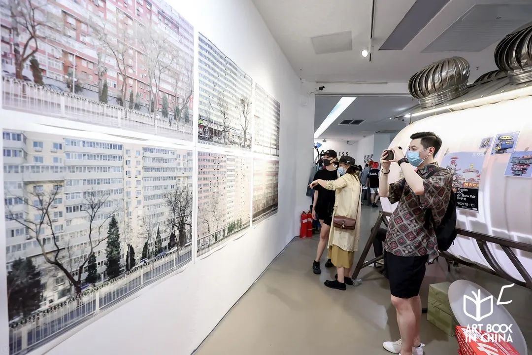 在成都看了一场浪漫的美术展,去古代邂逅一场书展