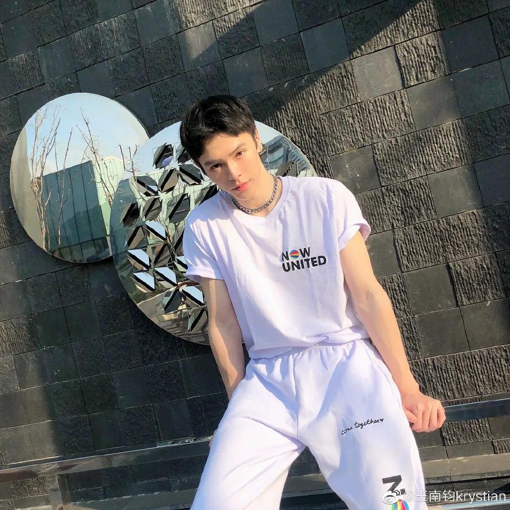 青3最新选手名单,肖战王一博丁禹兮三人头像