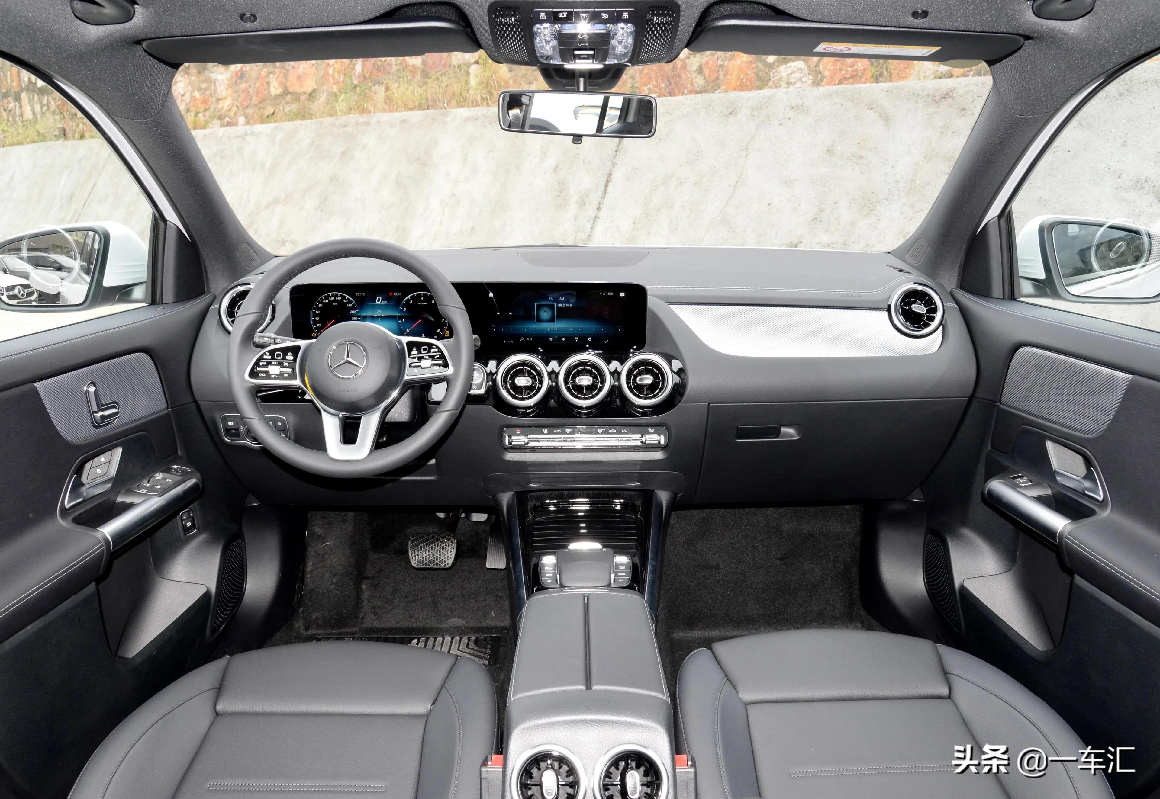 奔驰gla180新款优惠,2020款奔驰gla180落地多少钱