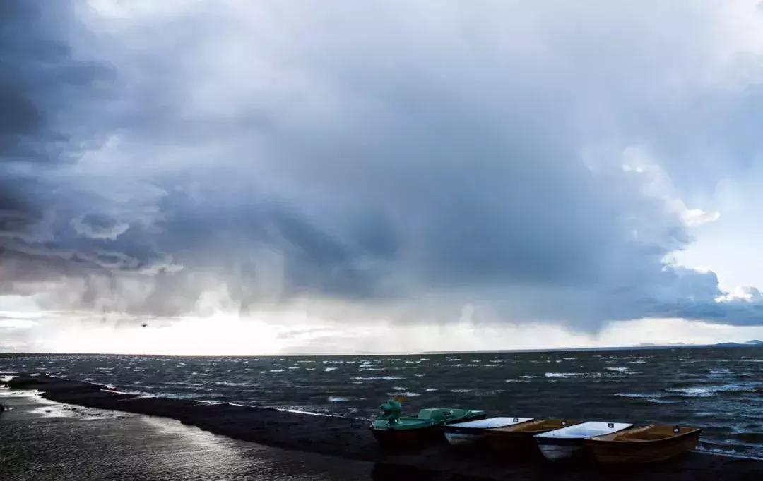 照片好不好看不重要姿势很重要,照片特别好看不知道该选哪个了
