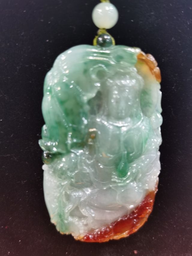 翡翠颜色怎么选,翡翠颜色深浅