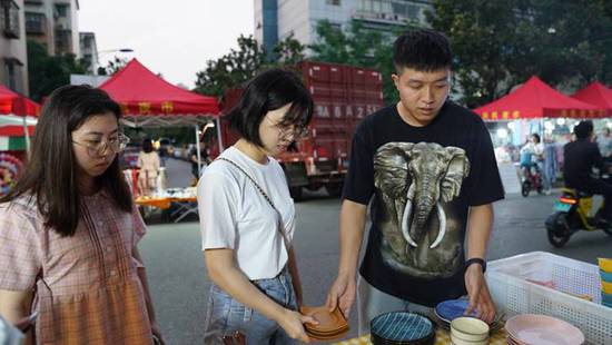 70后摆摊的真实感受,70后摆摊的经历和感受