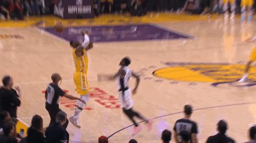 詹姆斯最后一投掘金犯规了吗,詹姆斯最后一攻被犯规原视频