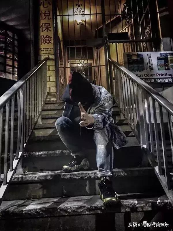 现在的男士衣服多少钱,男人穿多少钱的衣服