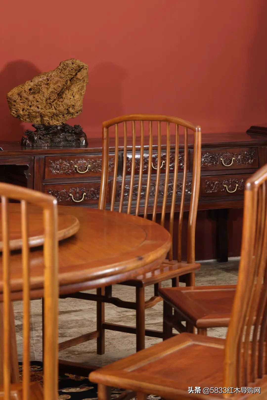 便宜红木新中式圆餐桌,雕花圆形组合中式红木餐桌