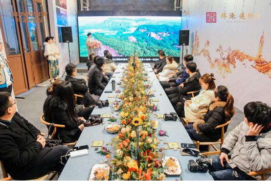 与君相识恰似故人归现在版,与君相识恰似故人归有没有第二部