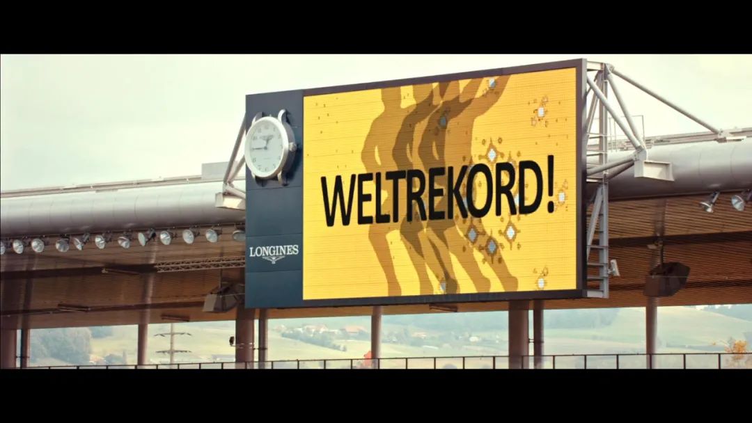 尺度爆表，这片连海报都打了马赛克