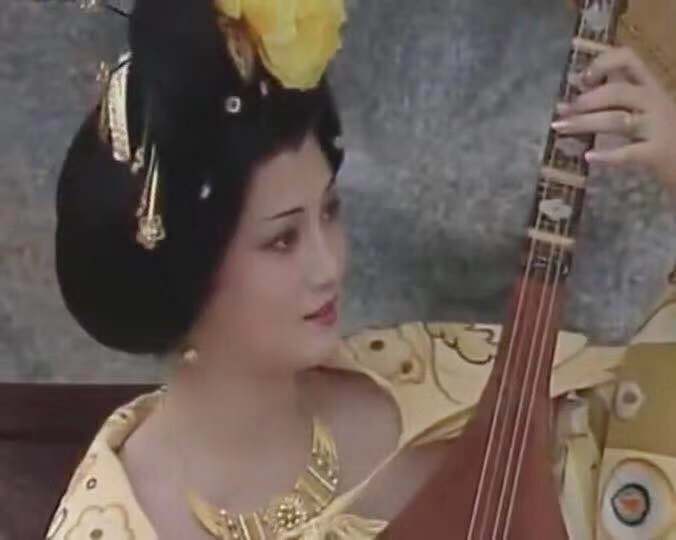 林芳兵25年前还原杨贵妃：增肥30斤，化妆造型堪称“国宝级”！