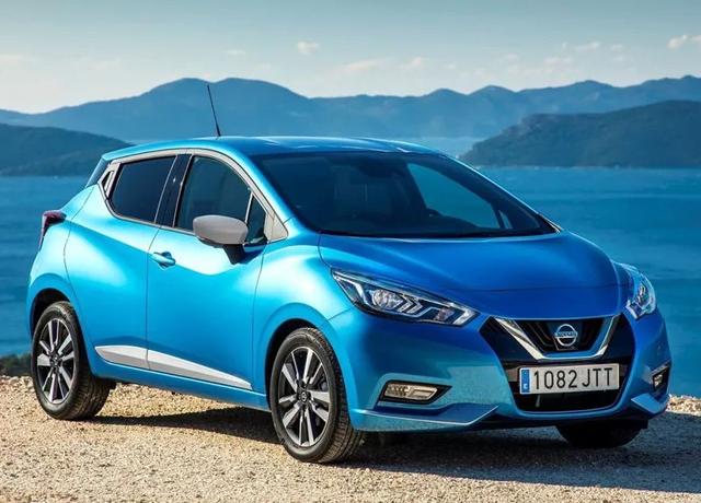 日产玛驰和飞度哪个空间大,日产玛驰三厢2019款