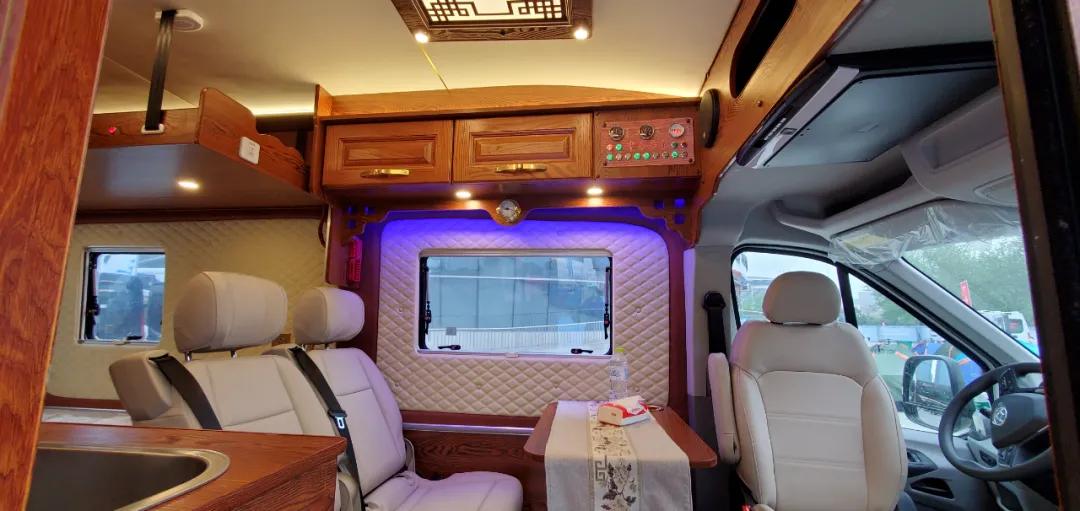 中式风格+48V电路这款中房星耀纵床版B型房车你喜欢嘛？