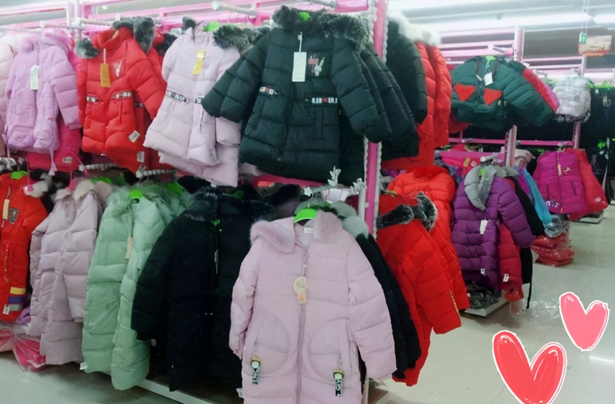 童装和婴儿衣服大小怎么选,童装买多大孩子穿的比较好