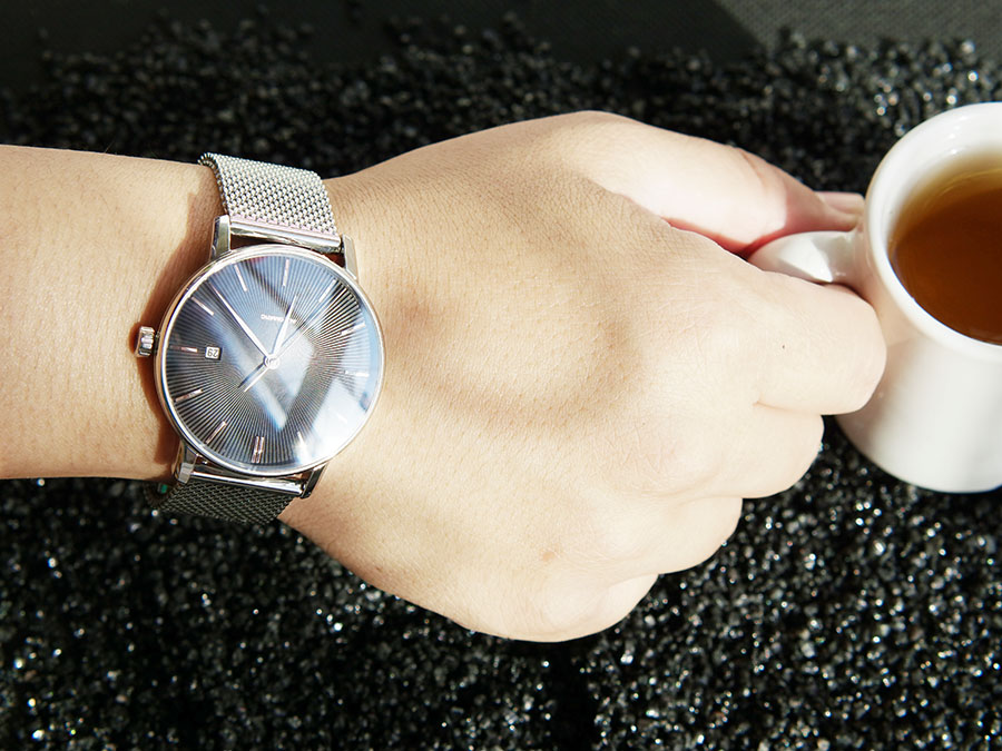 轻派机械表不同场合不同的你