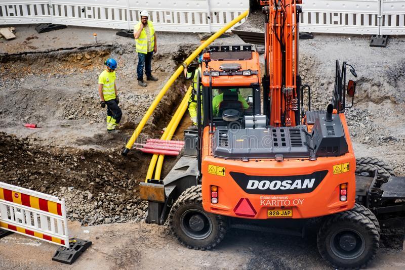 全球工程机械前十强,全球工程机械前十强中国上榜3家