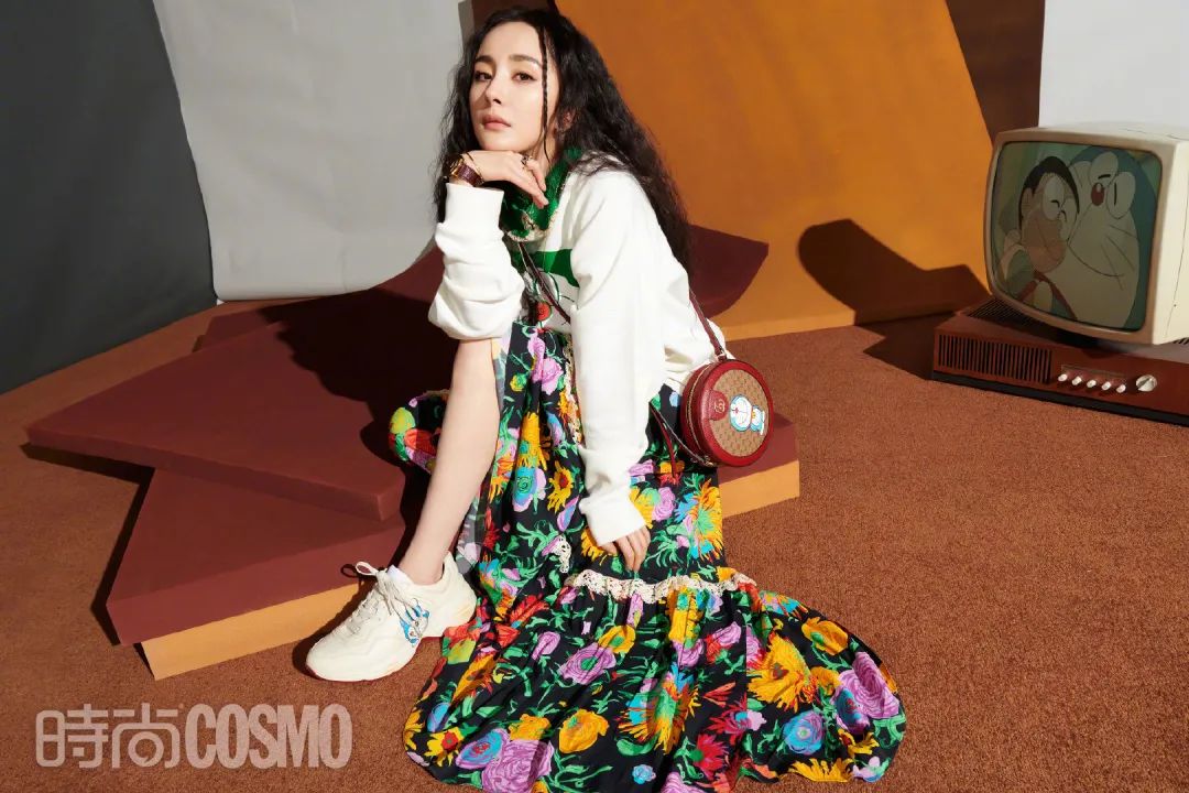 欧阳娜娜同款潮流品牌,欧阳娜娜同款联名卫衣