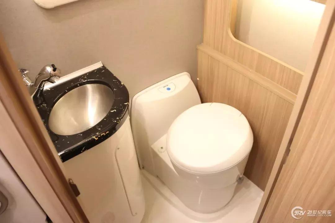 能过限高杆的房车,能过限高的进口房车