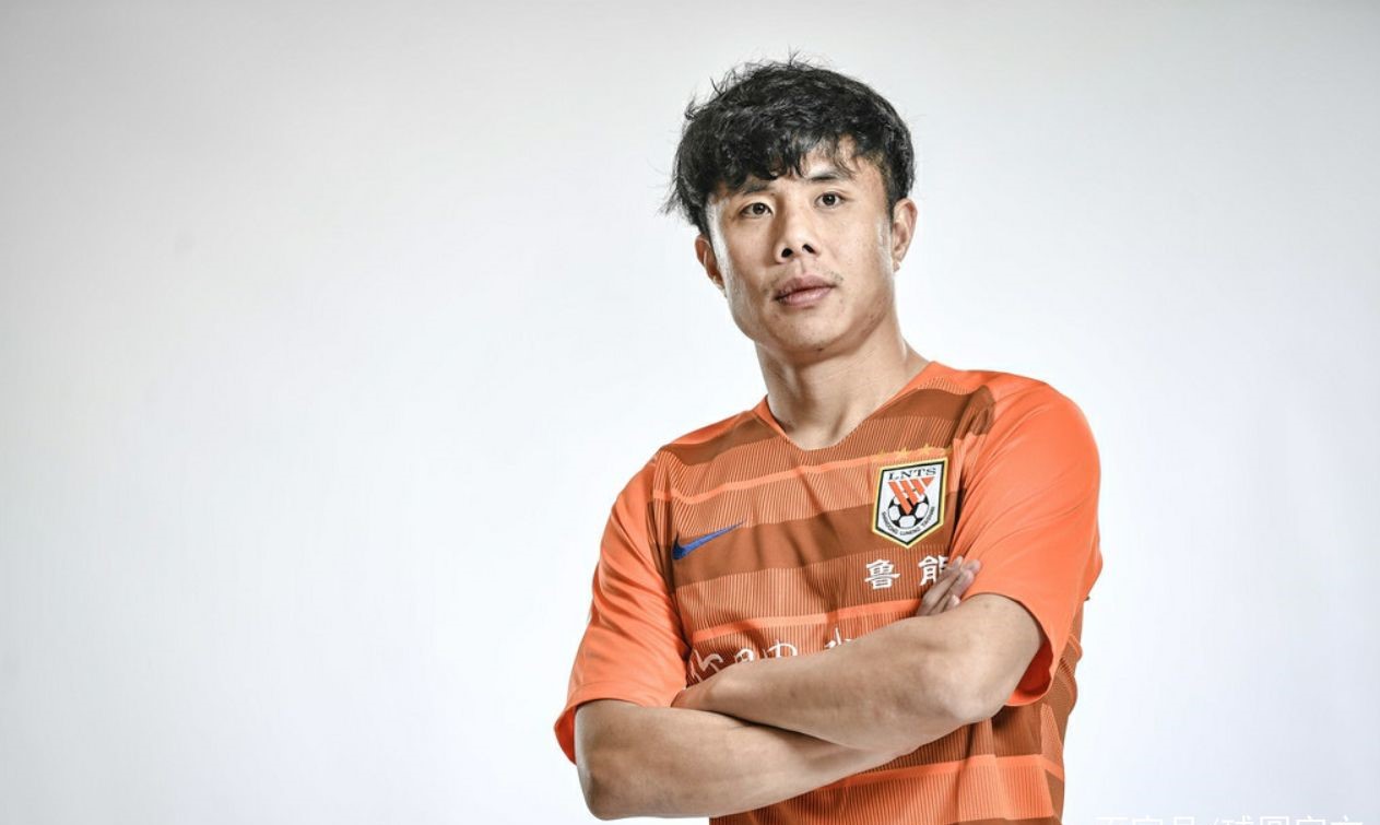 中超再现争议判罚完整版,中超重大改判马宁判罚点球