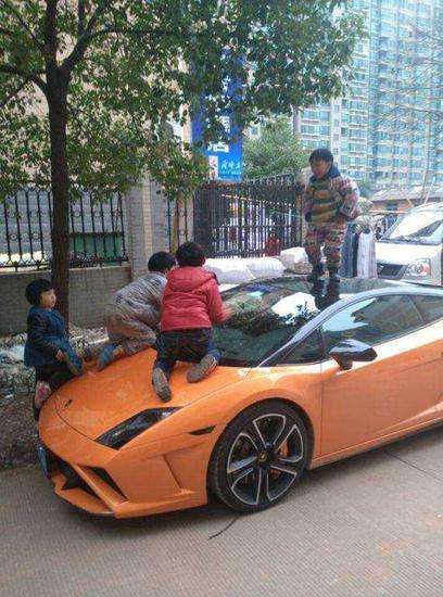 每个熊孩子背后都有熊家长在撑腰,熊孩子的教育背后是否有熊家长