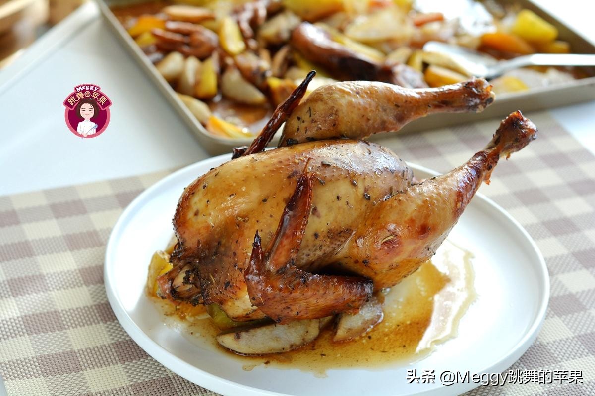 圣诞烤鸡好吃到连骨头都不会放过,圣诞烤鸡最正宗的做法