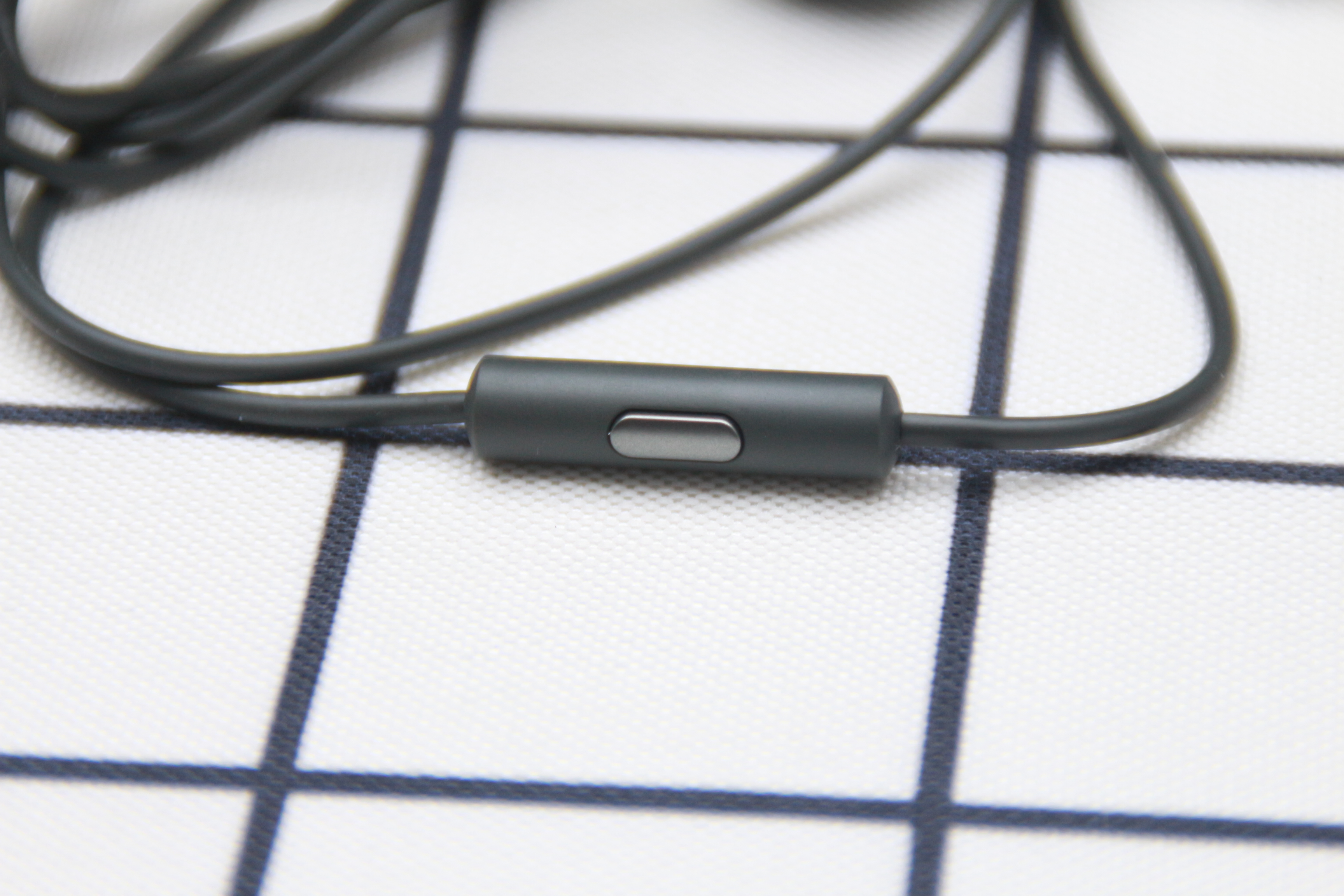 同等价位平头塞和圈铁耳机哪个好,千元价位最强有线耳机