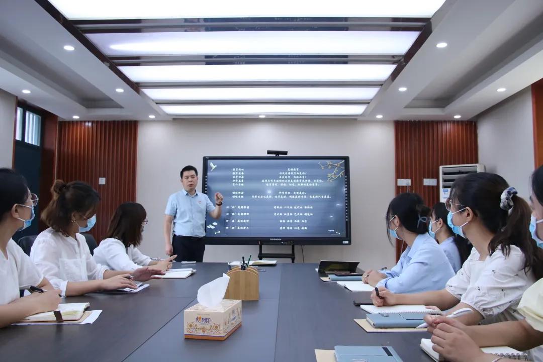 成长因“汝”更美好—郑州市中原区汝河新区小学新教师培训特写