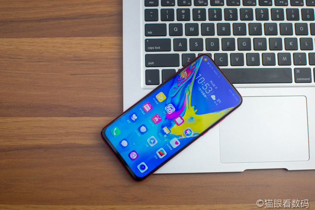 荣耀v20真香机,荣耀v20在今天是否值得购买