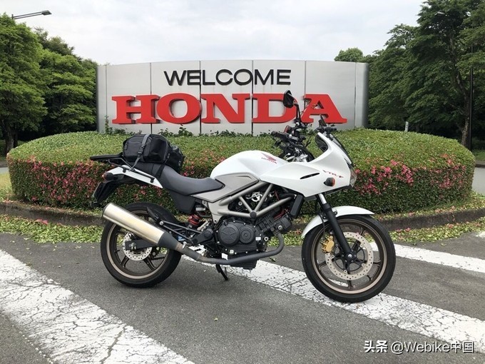 日本摩托车大排量adv多少钱,250cc摩托车本田vtr