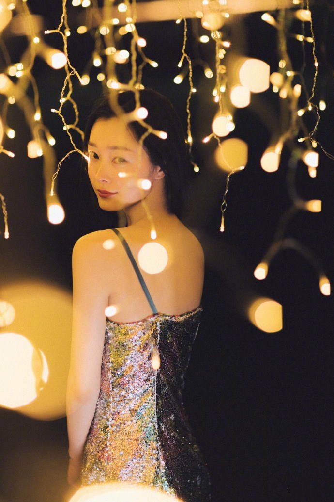 宋轶黑色吊带礼服图片,宋轶穿吊带装