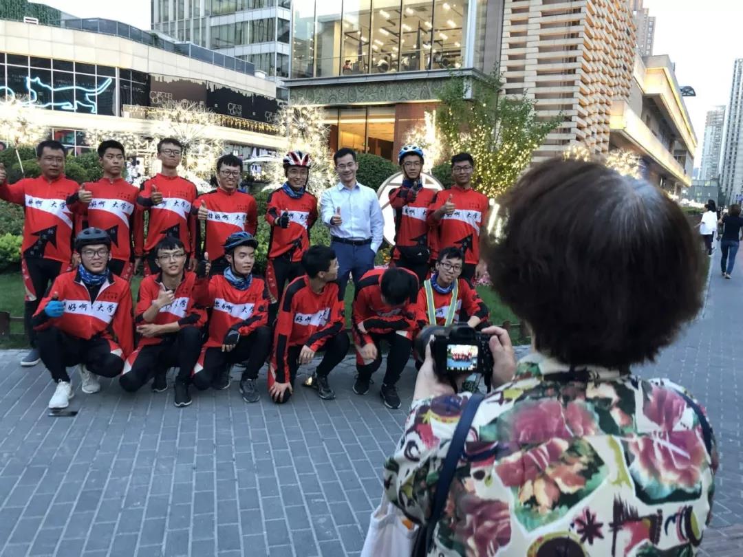 很多读者都被此文感动哭了，包括我自己。请记住这位叫兰会云老师