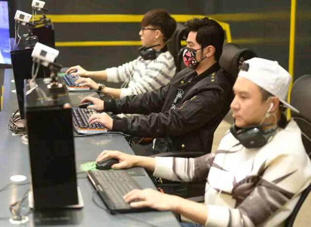 周杰伦深圳网吧价格,周杰伦开电竞网吧