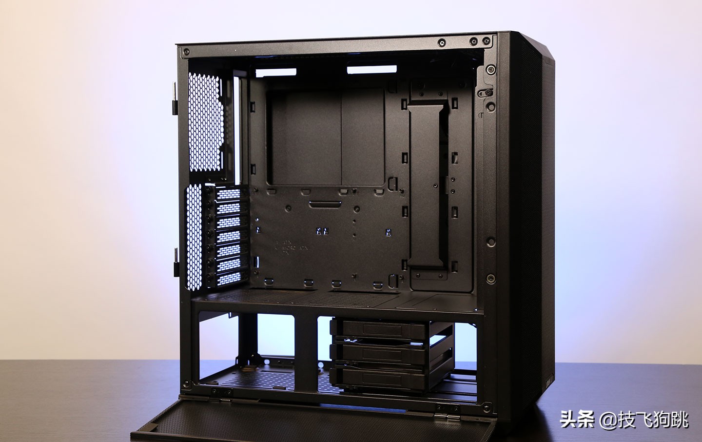 机箱装不上240水冷,主机机箱散热推荐