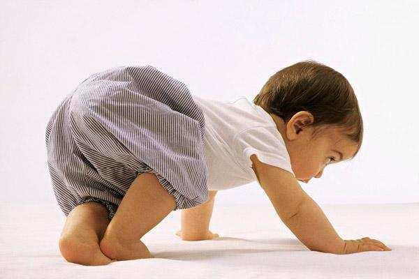 如何给小月龄宝宝锻炼,小月龄宝宝怎么教育