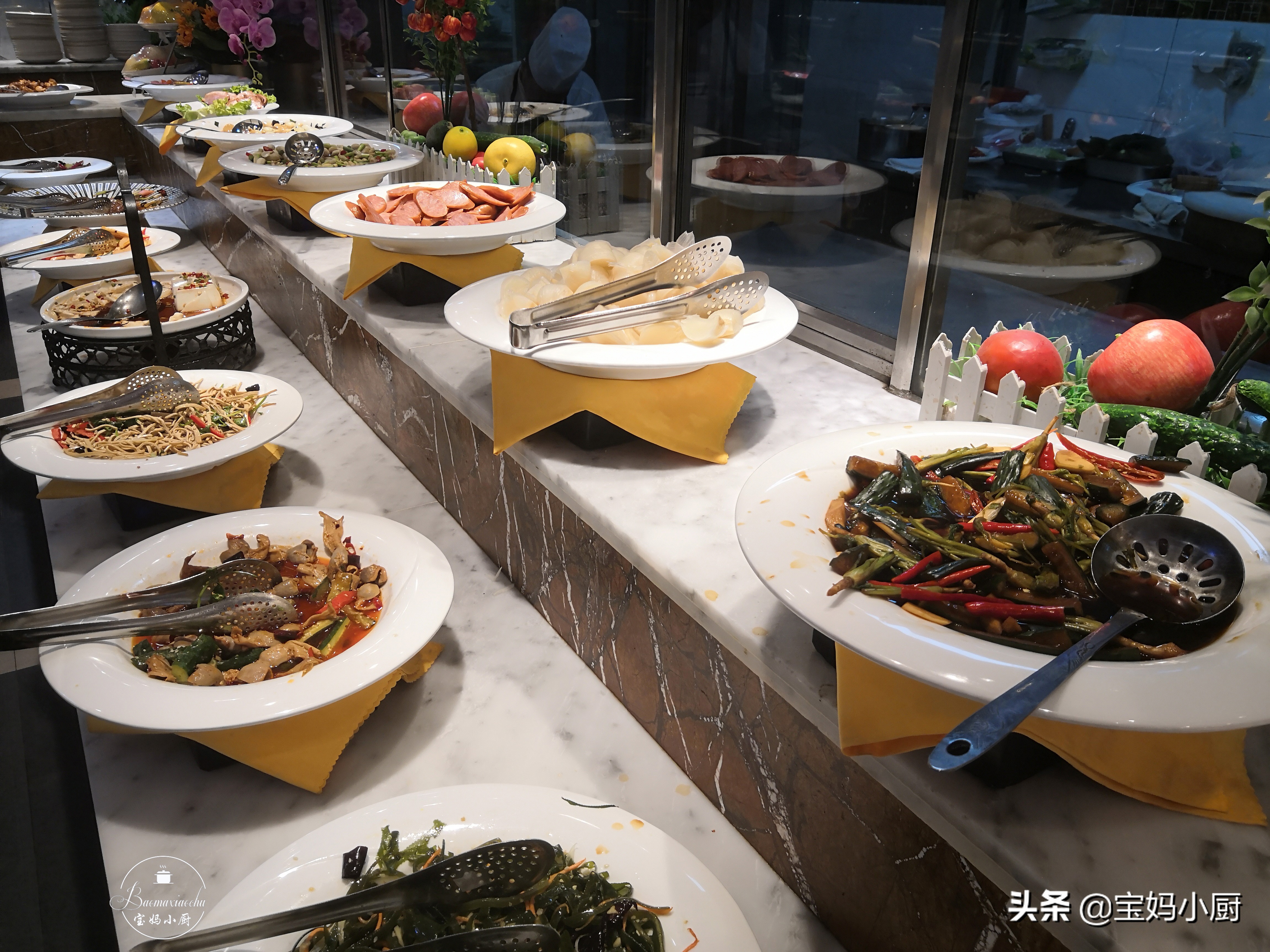 小长假午餐,吃59一位的自助,烤肉管饱,你看值不值