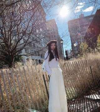 厚重有质感的白色裤子,白色裤子看着很low吗