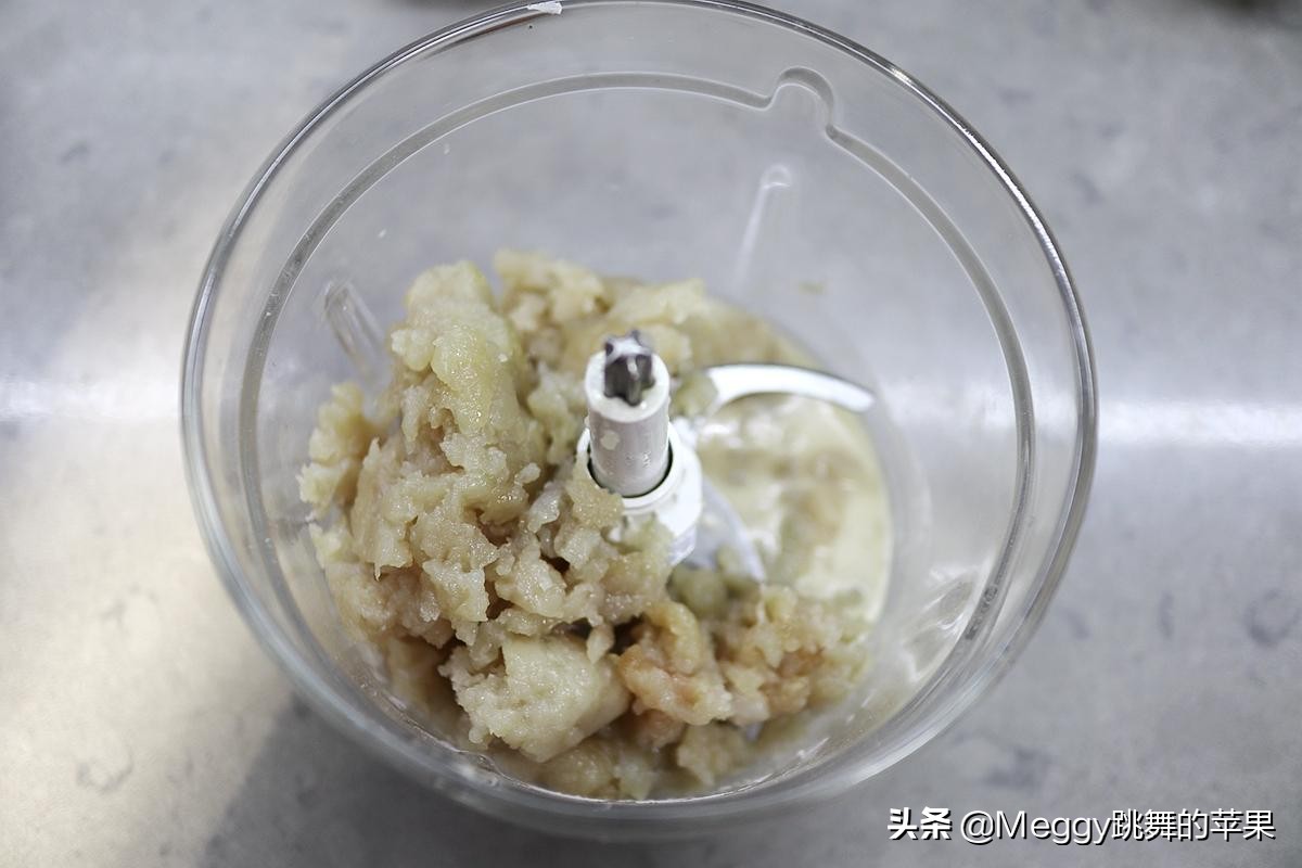 如何制作爽口弹口的鱼丸,自制鱼丸q弹嫩滑营养健康又好吃