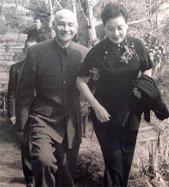 日本投降后为什么要占领千岛群岛,日本投降全世界杀了多少日本战俘