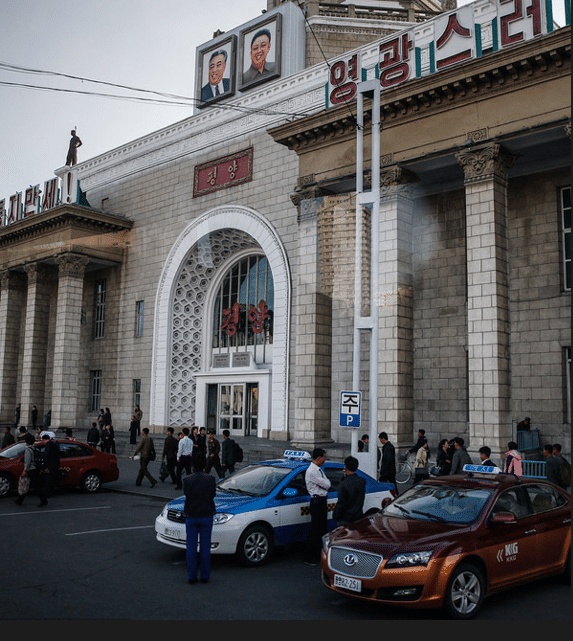 直击:朝鲜人的衣、住、行