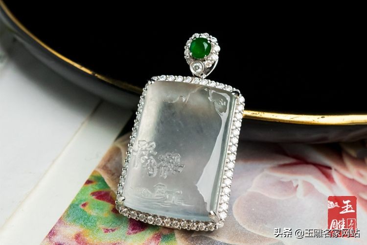 冰种翡翠的价值何许？为什么说它性价比高？