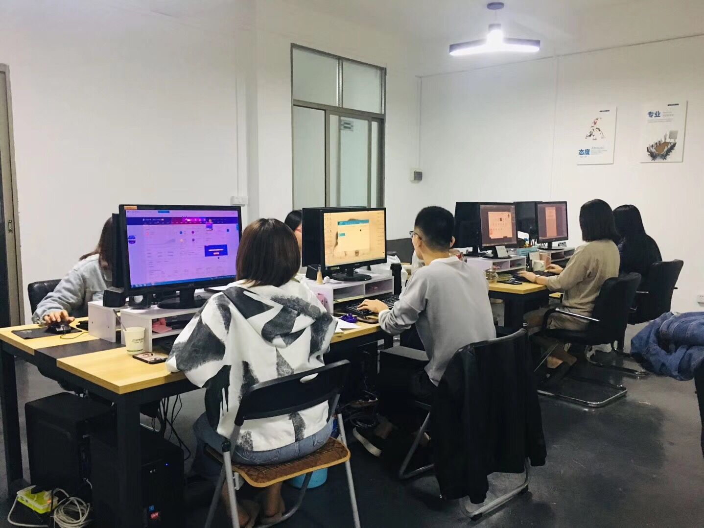 大商的情怀，12年的电商梦想，我辞掉医院工作成为电商公司的老总