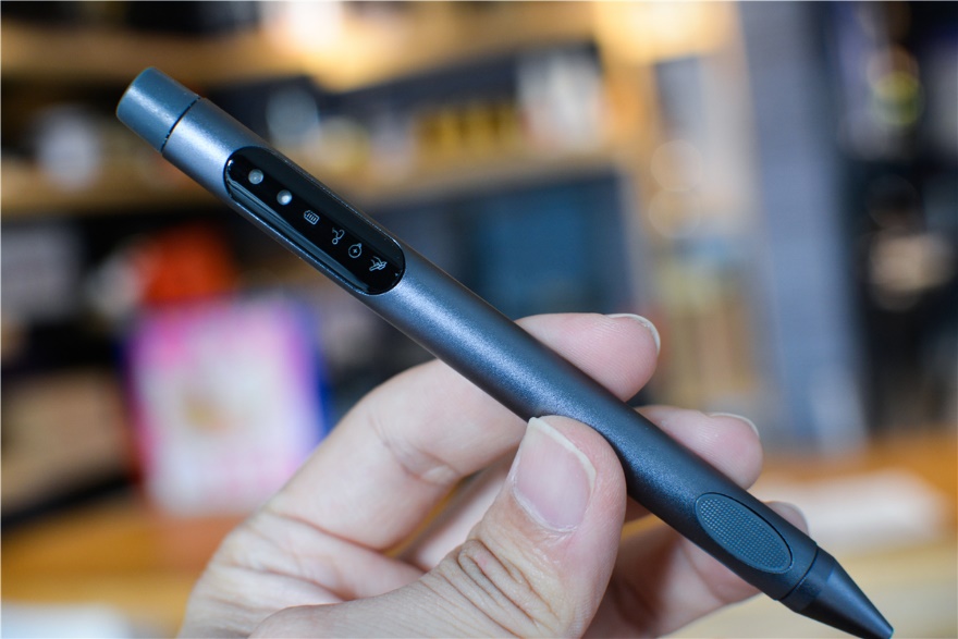 告别老妈唠叨，阿巴町学生护眼笔P1成为书写小管家