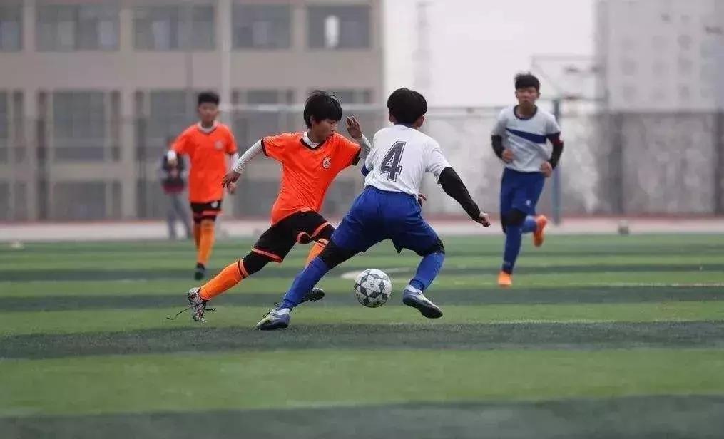 当足球成为艺术视频,当足球