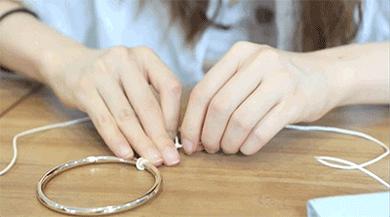 废旧纸袋如何做收纳包包,大牌纸袋斜挎包包改造教程