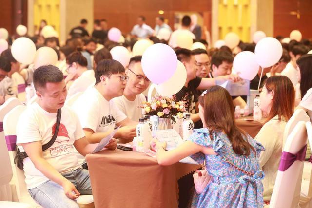 29岁海归女带混血娃征婚后续,海归女硕士带俩混血娃征婚