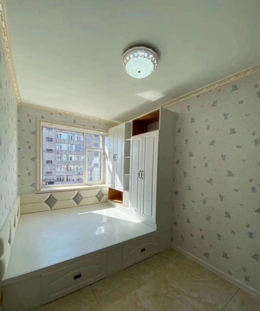 房子装完没少花钱，朋友来了都说像KTV，卫生间的管子是来搞笑的