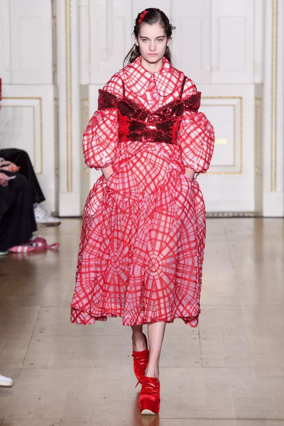 拒绝土气学会穿搭小技巧,红色内搭怎么穿