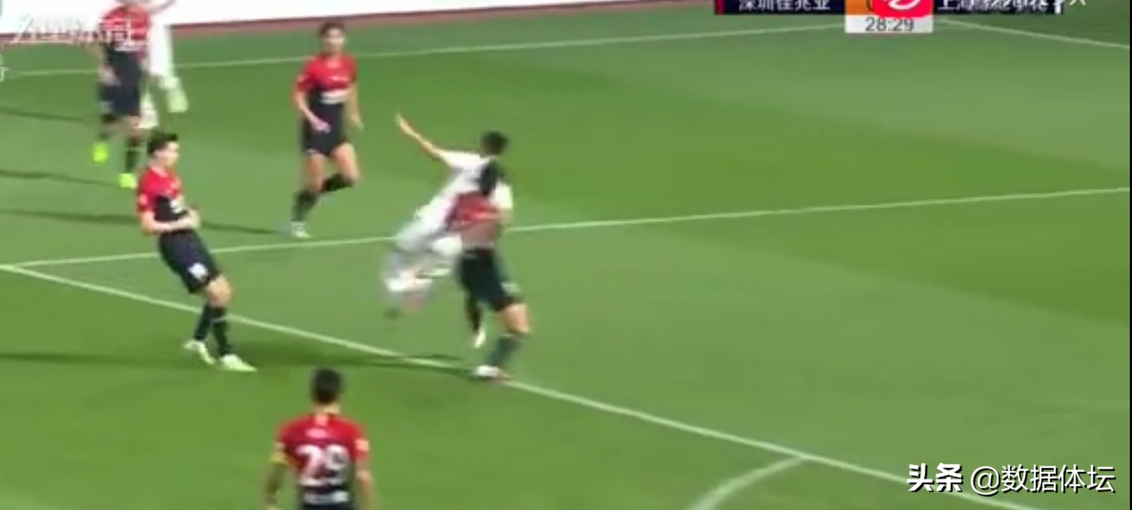 绿城点球,卓尔打绿城4个越位