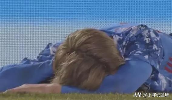 姜至鹏功夫足球比赛,国足vs日本姜至鹏判罚